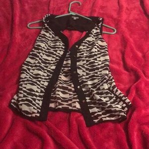 Cute Charlotte Russe vest size xs